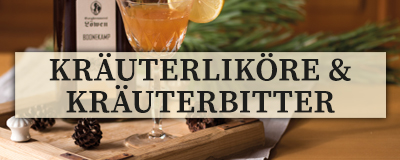 Kräuterliköre & Kräuterbitter | Löwen Likör im schönen Kristallglas serviert