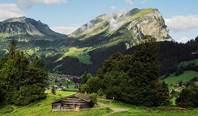 Das Naturerlebnis Holdamoos - mit Blick auf die Kanisfluh