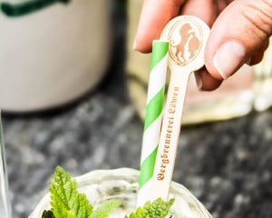 Accessoires der Bergbrennerei Löwen