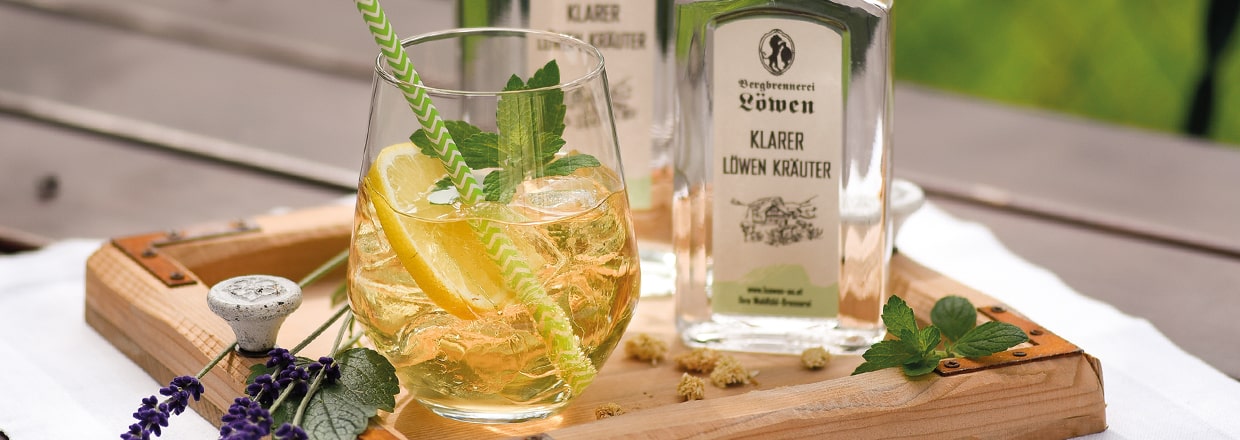 Rezept Herb 'n' Ale | Cocktail mit Klarem Löwen Kräuter